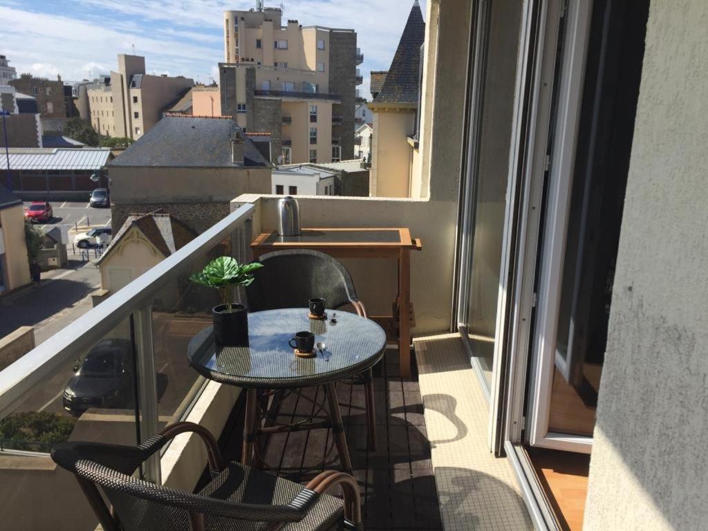 Appartement Les Pieds Dans L'Eau - Residence Sur La Plage Saint-Malo Eksteriør bilde